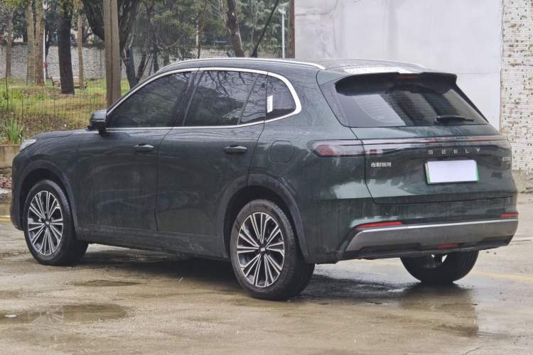 Used Geely Galaxy Xingjian 7 EM-i 2025 120km Navigator Edition Exterior 4