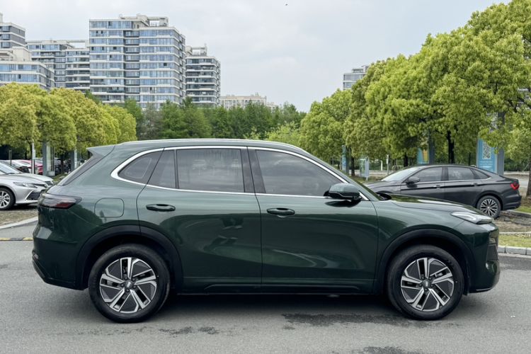 Used Geely Galaxy Xingjian 7 EM-i 2025 120km Launch+ Version Exterior 6