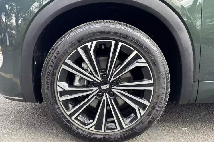 Used Geely Galaxy Xingjian 7 EM-i 2025 120km Navigator Edition Exterior 8