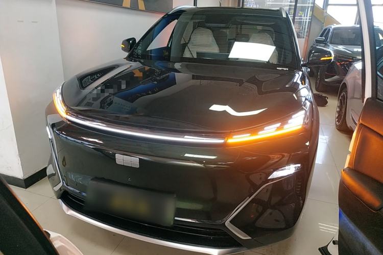 Used Geely Galaxy Xingjian 7 EM-i 2025 120km Launch+ Version Front