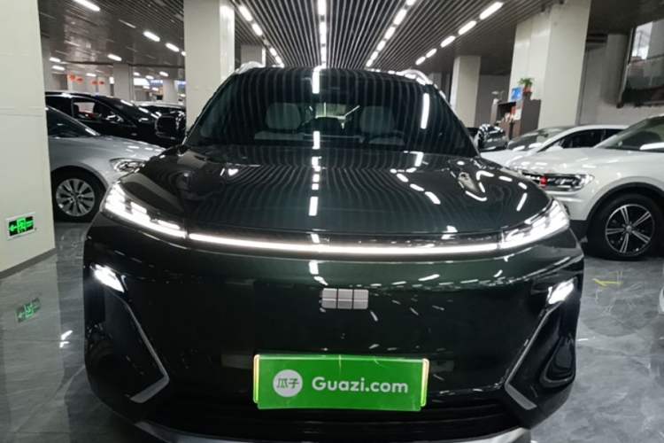 Used Geely Galaxy Xingjian 7 EM-i 2025 120km Exploration+ Version Front
