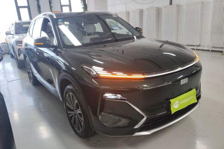 Used Geely Galaxy Xingjian 7 EM-i 2025 120km Navigator Edition Front Right 45 Deg