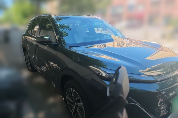 Used Geely Galaxy Xingjian 7 EM-i 2025 120km Exploration+ Version Front Right 45 Deg