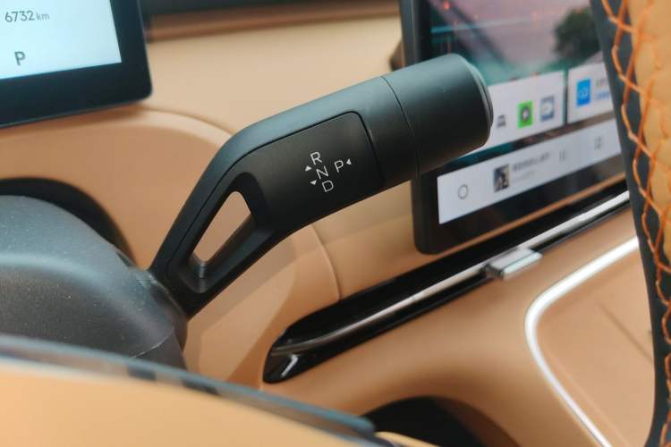Used Geely Galaxy Xingjian 7 EM-i 2025 120km Exploration+ Version Gear Lever