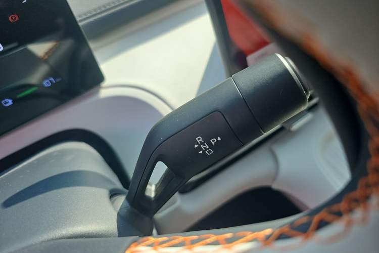 Used Geely Galaxy Xingjian 7 EM-i 2025 120km Launch+ Version Gear Lever