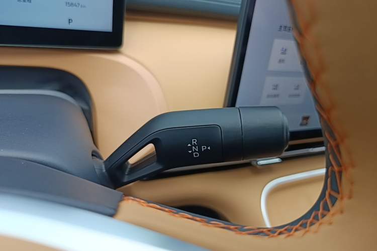 Used Geely Galaxy Xingjian 7 EM-i 2025 120km Exploration+ Version Gear Lever