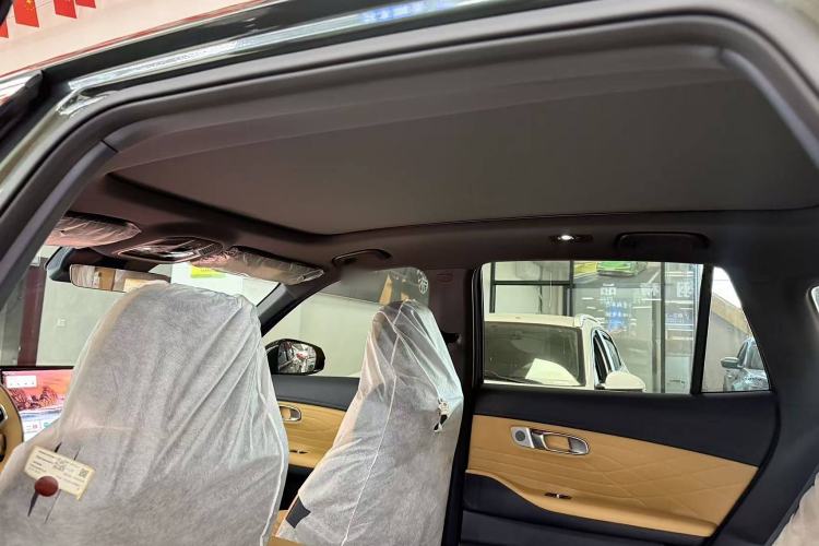 Used Geely Galaxy Xingjian 7 EM-i 2025 120km Launch+ Version Headliner