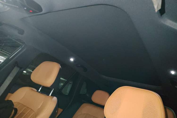 Used Geely Galaxy Xingjian 7 EM-i 2025 120km Exploration+ Version Headliner