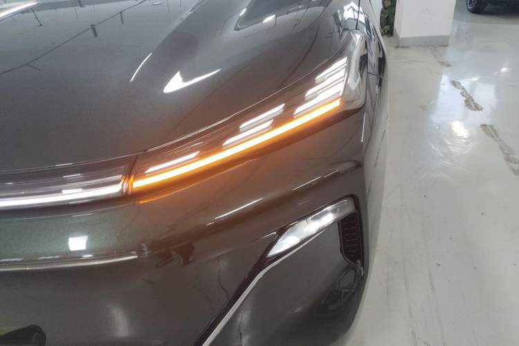 Used Geely Galaxy Xingjian 7 EM-i 2025 120km Navigator Edition Left Front Headlight