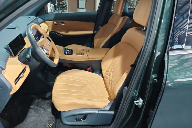 Used Geely Galaxy Xingjian 7 EM-i 2025 120km Launch+ Version Left Front Seat