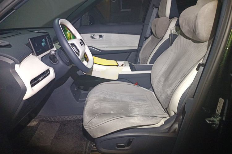 Used Geely Galaxy Xingjian 7 EM-i 2025 120km Navigator Edition Left Front Seat