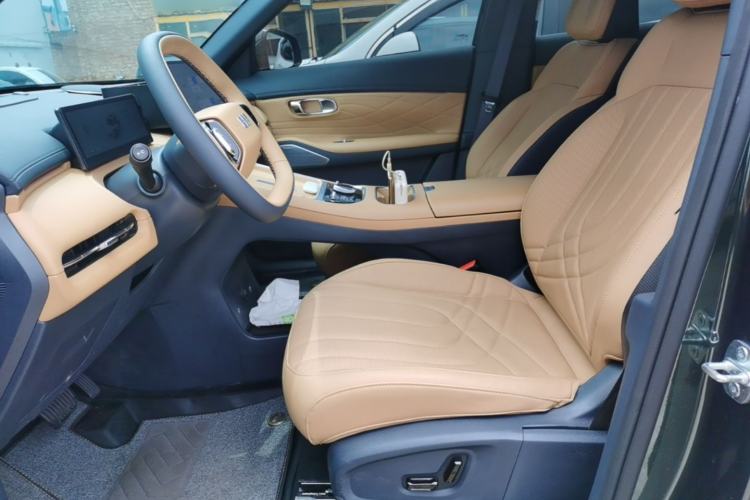 Used Geely Galaxy Xingjian 7 EM-i 2025 120km Navigator Edition Left Front Seat