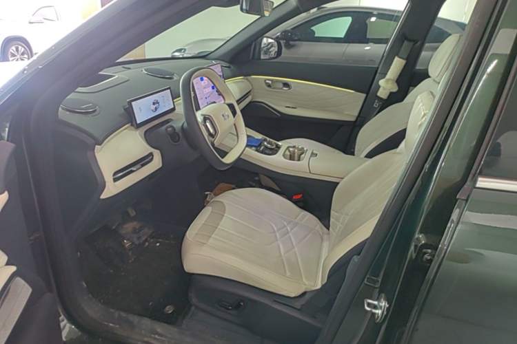 Used Geely Galaxy Xingjian 7 EM-i 2025 120km Navigator Edition Left Front Seat