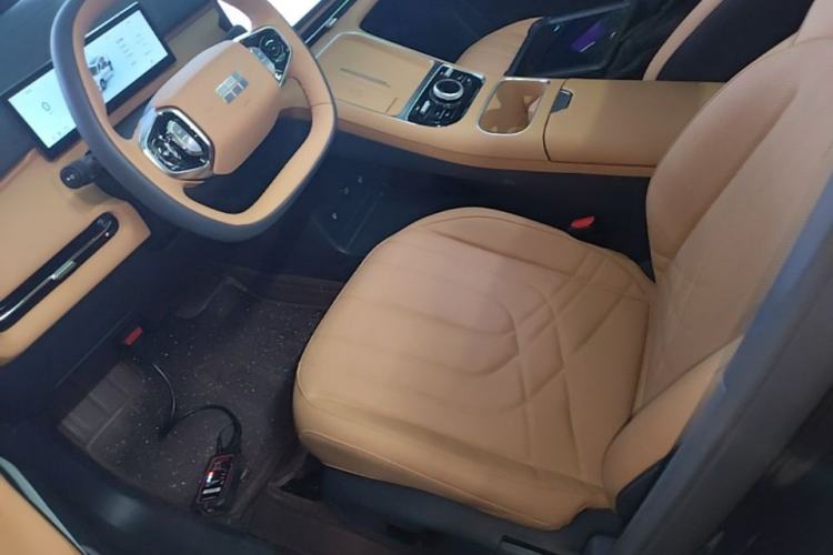 Used Geely Galaxy Xingjian 7 EM-i 2025 120km Exploration+ Version Left Front Seat