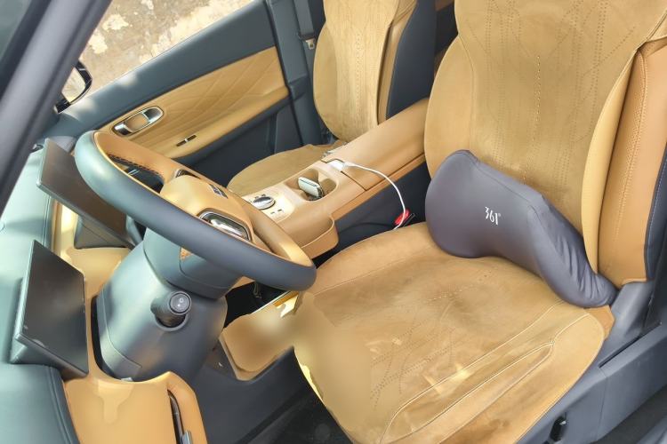 Used Geely Galaxy Xingjian 7 EM-i 2025 120km Exploration+ Version Left Front Seat