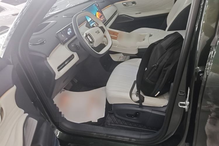 Used Geely Galaxy Xingjian 7 EM-i 2025 120km Navigator Edition Left Front Seat