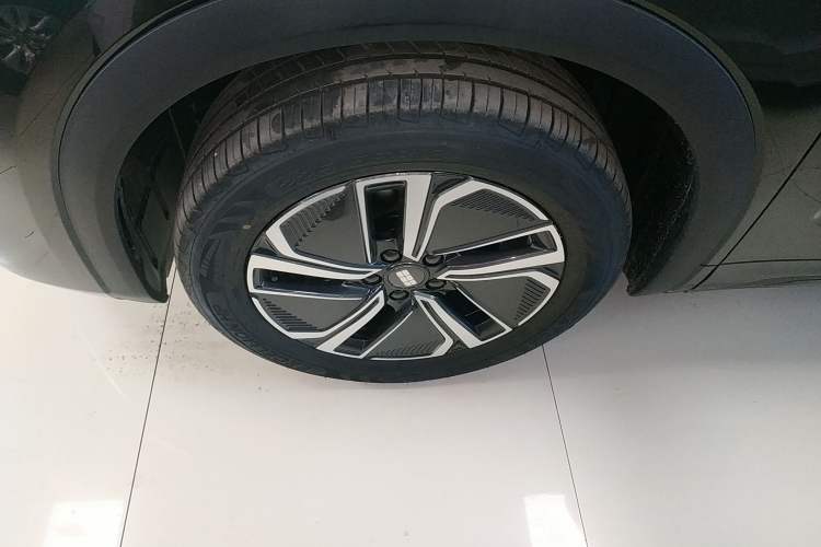 Used Geely Galaxy Xingjian 7 EM-i 2025 120km Launch+ Version Left Front Wheel Hub