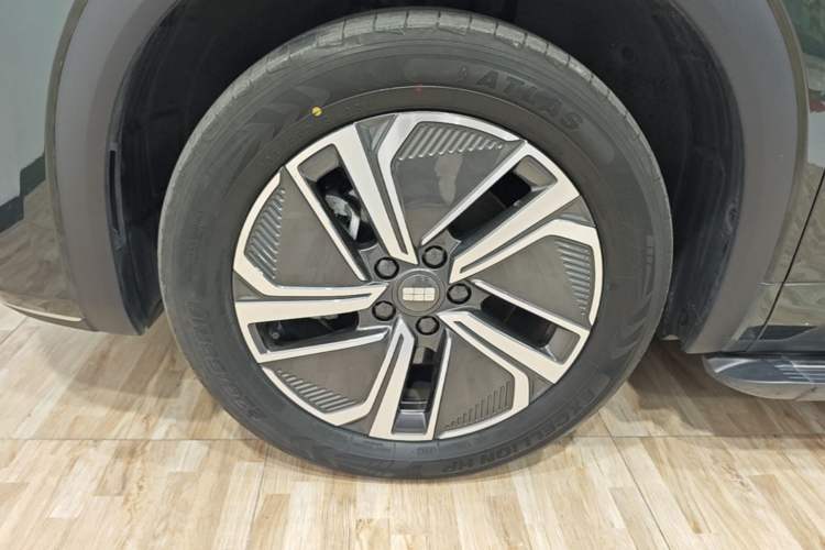 Used Geely Galaxy Xingjian 7 EM-i 2025 120km Exploration+ Version Left Front Wheel Hub