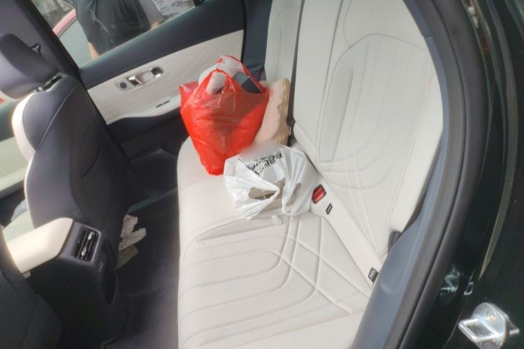 Used Geely Galaxy Xingjian 7 EM-i 2025 120km Exploration+ Version Left Rear Seat