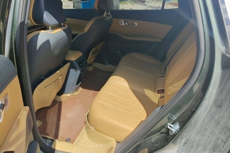 Used Geely Galaxy Xingjian 7 EM-i 2025 120km Exploration+ Version Left Rear Seat