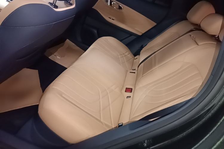 Used Geely Galaxy Xingjian 7 EM-i 2025 120km Navigator Edition Left Rear Seat