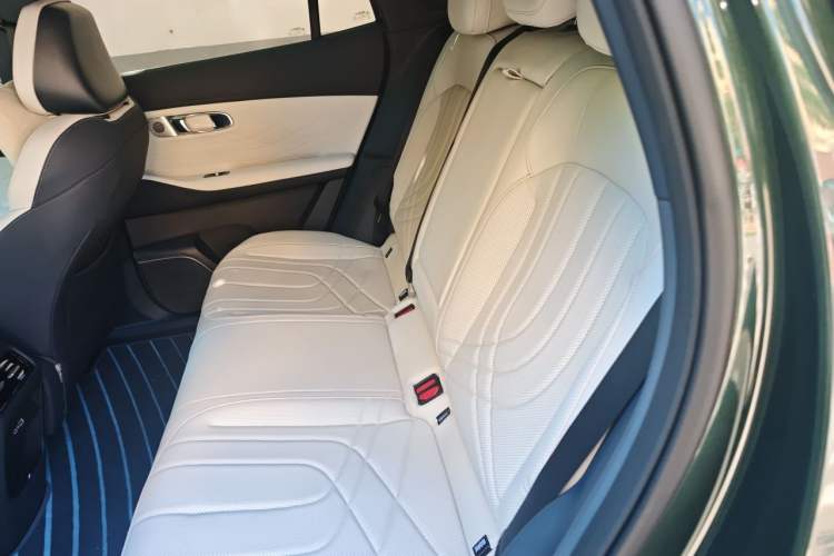 Used Geely Galaxy Xingjian 7 EM-i 2025 120km Exploration+ Version Left Rear Seat