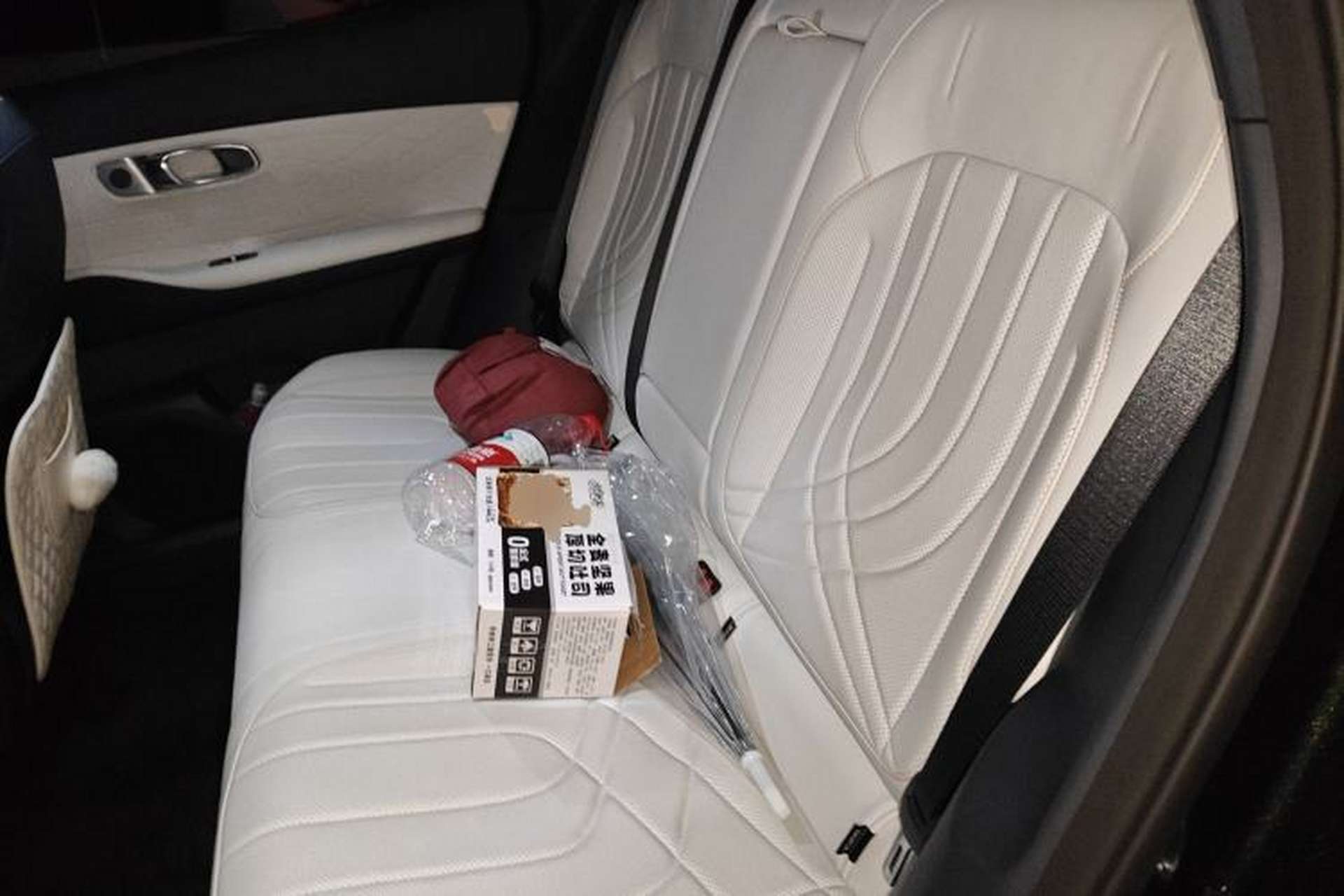 Used Geely Galaxy Xingjian 7 EM-i 2025 120km Navigator Edition Left Rear Seat