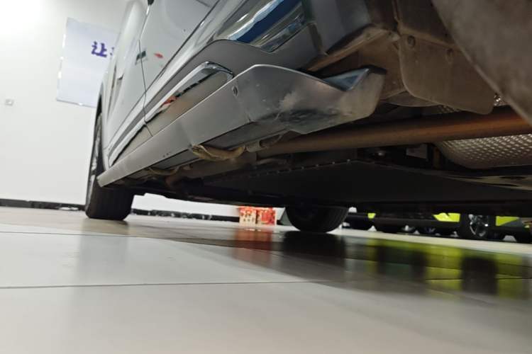Used Geely Galaxy Xingjian 7 EM-i 2025 120km Exploration+ Version Left Side Sill