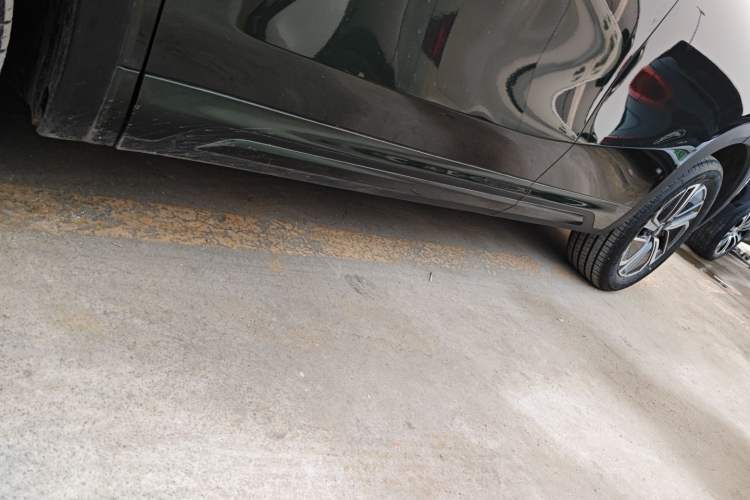 Used Geely Galaxy Xingjian 7 EM-i 2025 120km Exploration+ Version Left Side Sill