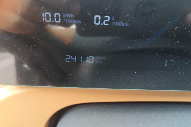 Used Geely Galaxy Xingjian 7 EM-i 2025 120km Launch+ Version Odometer Close Up