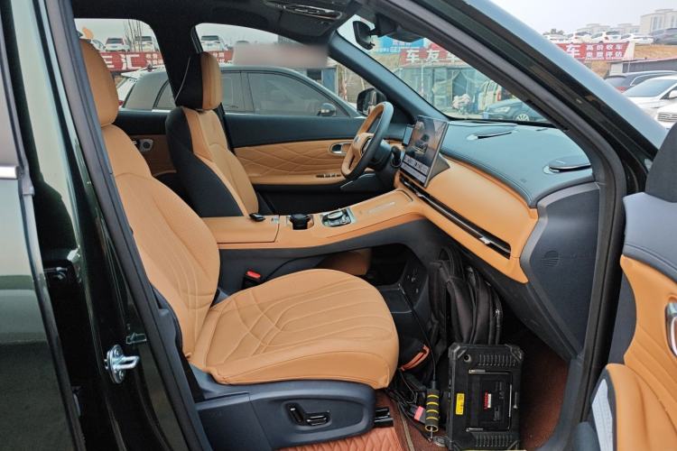 Used Geely Galaxy Xingjian 7 EM-i 2025 120km Exploration+ Version Right Front Seat