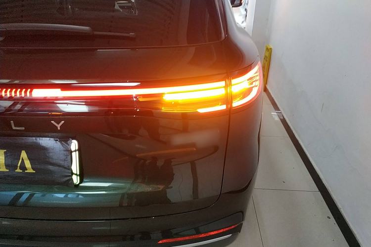 Used Geely Galaxy Xingjian 7 EM-i 2025 120km Launch+ Version Right Rear Taillight