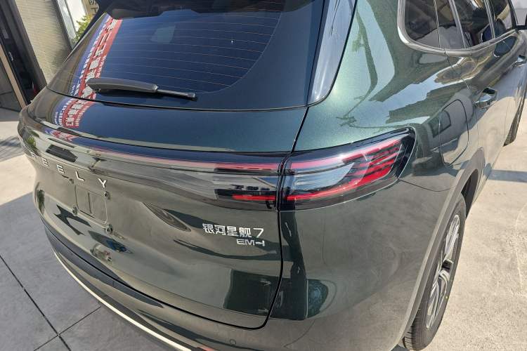Used Geely Galaxy Xingjian 7 EM-i 2025 120km Launch+ Version Right Rear Taillight