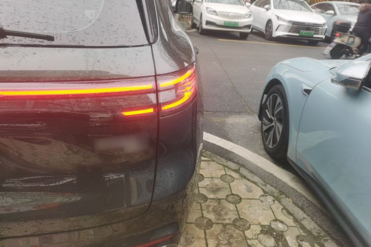 Used Geely Galaxy Xingjian 7 EM-i 2025 120km Launch+ Version Right Rear Taillight