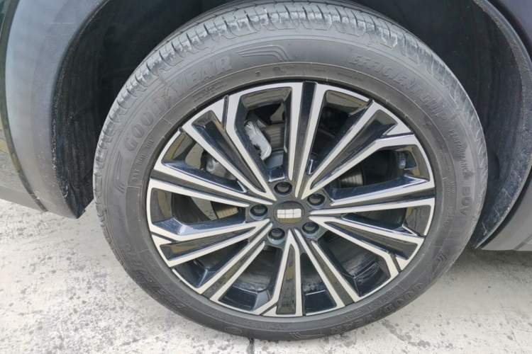 Used Geely Galaxy Xingjian 7 EM-i 2025 120km Navigator Edition Right Rear Wheel Hub