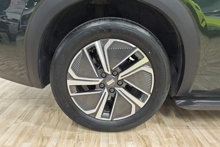 Used Geely Galaxy Xingjian 7 EM-i 2025 120km Exploration+ Version Right Rear Wheel Hub