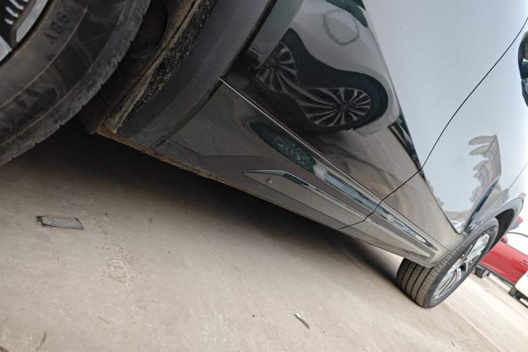 Used Geely Galaxy Xingjian 7 EM-i 2025 120km Exploration+ Version Right Side Sill