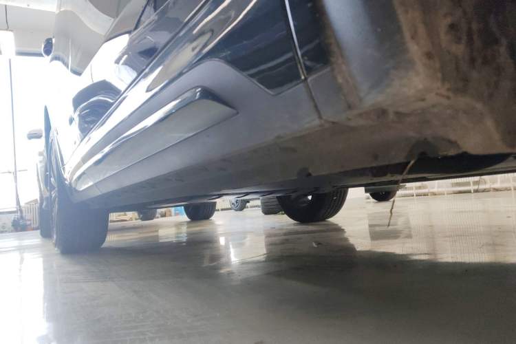 Used Geely Galaxy Xingjian 7 EM-i 2025 120km Navigator Edition Right Side Sill