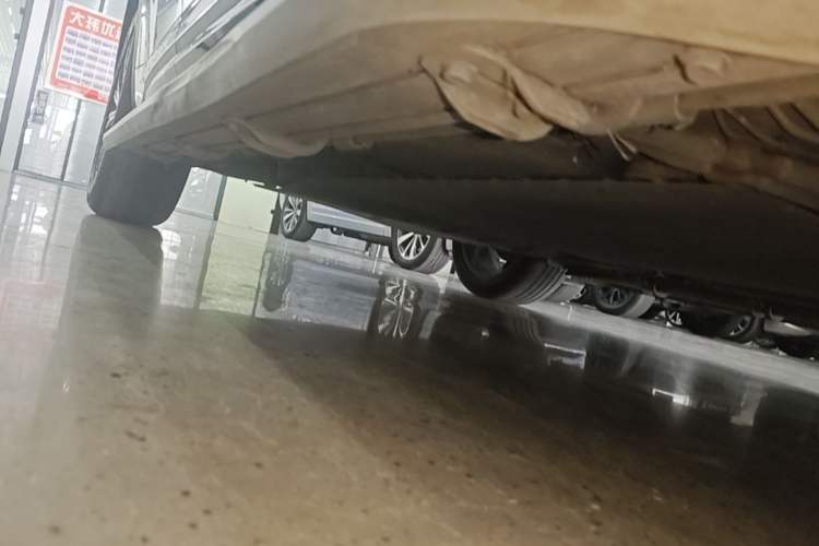 Used Geely Galaxy Xingjian 7 EM-i 2025 120km Navigator Edition Right Side Sill
