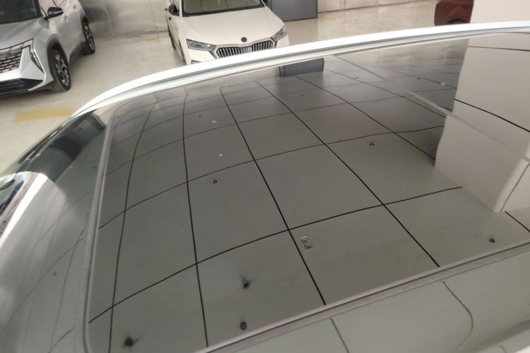 Used Geely Galaxy Xingjian 7 EM-i 2025 120km Navigator Edition Roof