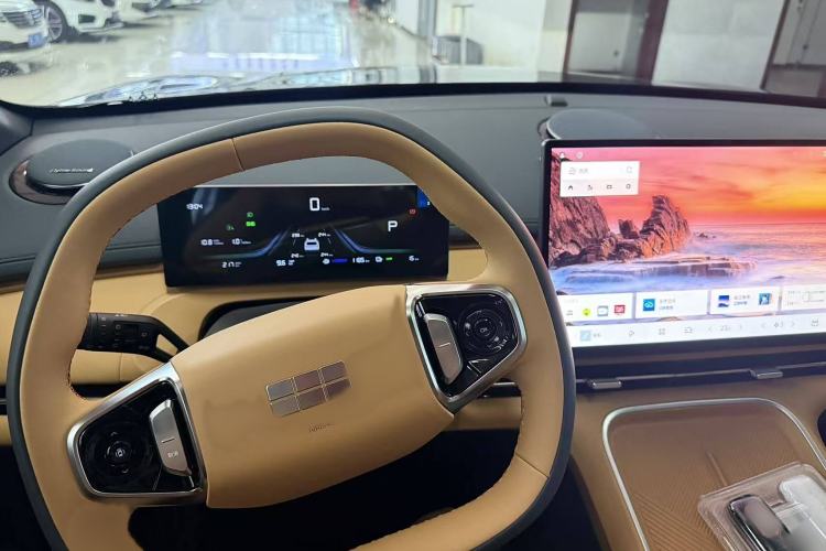 Used Geely Galaxy Xingjian 7 EM-i 2025 120km Launch+ Version Steering Wheel