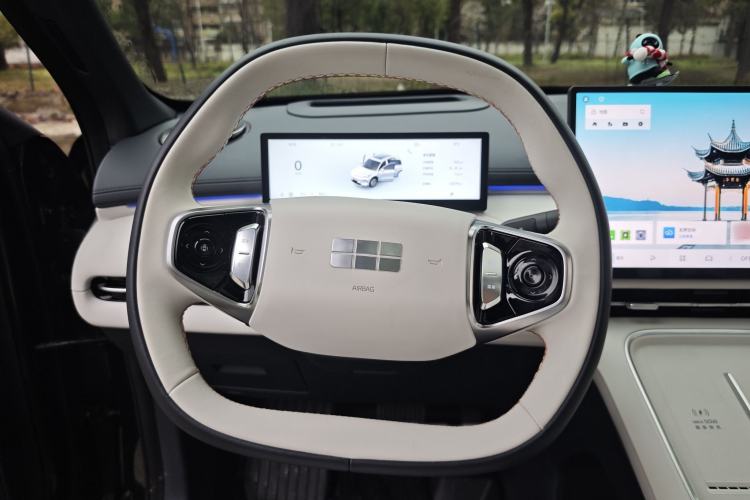 Used Geely Galaxy Xingjian 7 EM-i 2025 120km Navigator Edition Steering Wheel