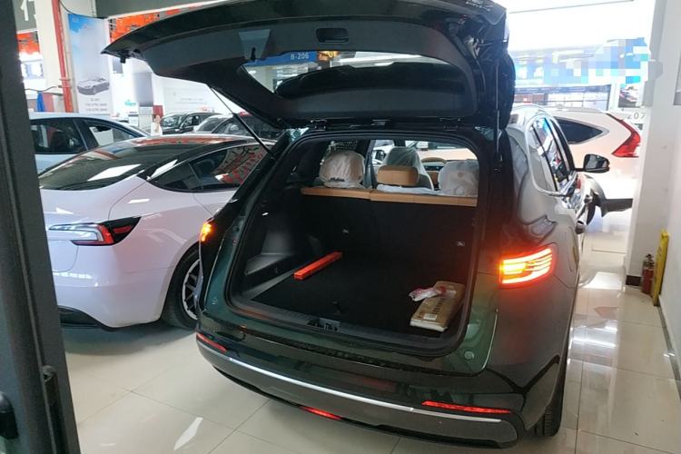 Used Geely Galaxy Xingjian 7 EM-i 2025 120km Launch+ Version Trunk