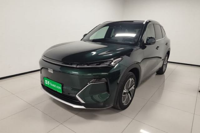 Ojetý Geely Galaxy Xingjian 7 EM-i 2025 120km Exploration+ Version