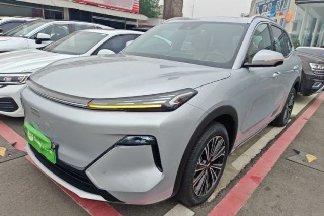 Used Geely Galaxy Xingjian 7 EM-i 2025 120km Navigator Edition