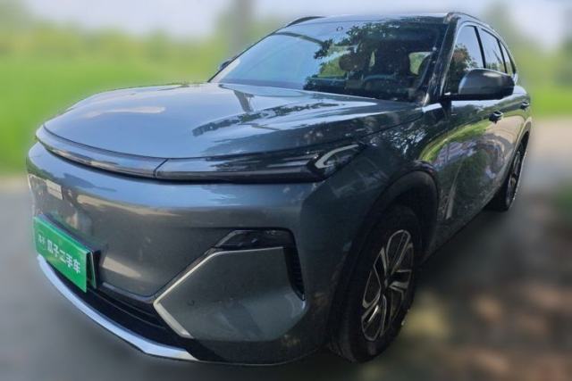 Używany Geely Galaxy Xingjian 7 EM-i 2025 120km Exploration+ Version