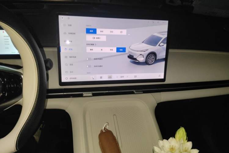Used Geely Galaxy Xingjian 7 EM-i 2025 120km Exploration+ Version Audio And AC Panel