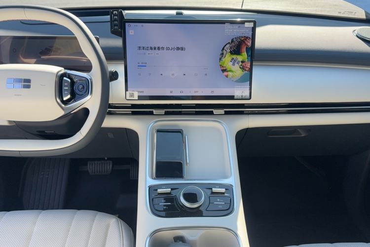Used Geely Galaxy Xingjian 7 EM-i 2025 120km Exploration+ Version Audio And AC Panel
