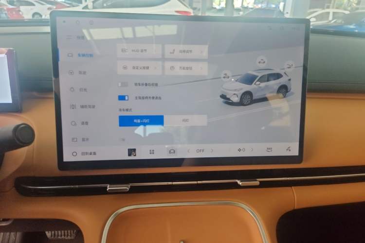 Used Geely Galaxy Xingjian 7 EM-i 2025 120km Navigator Edition Audio And AC Panel