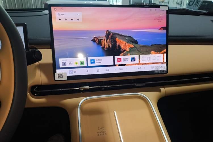 Used Geely Galaxy Xingjian 7 EM-i 2025 120km Exploration+ Version Audio And AC Panel